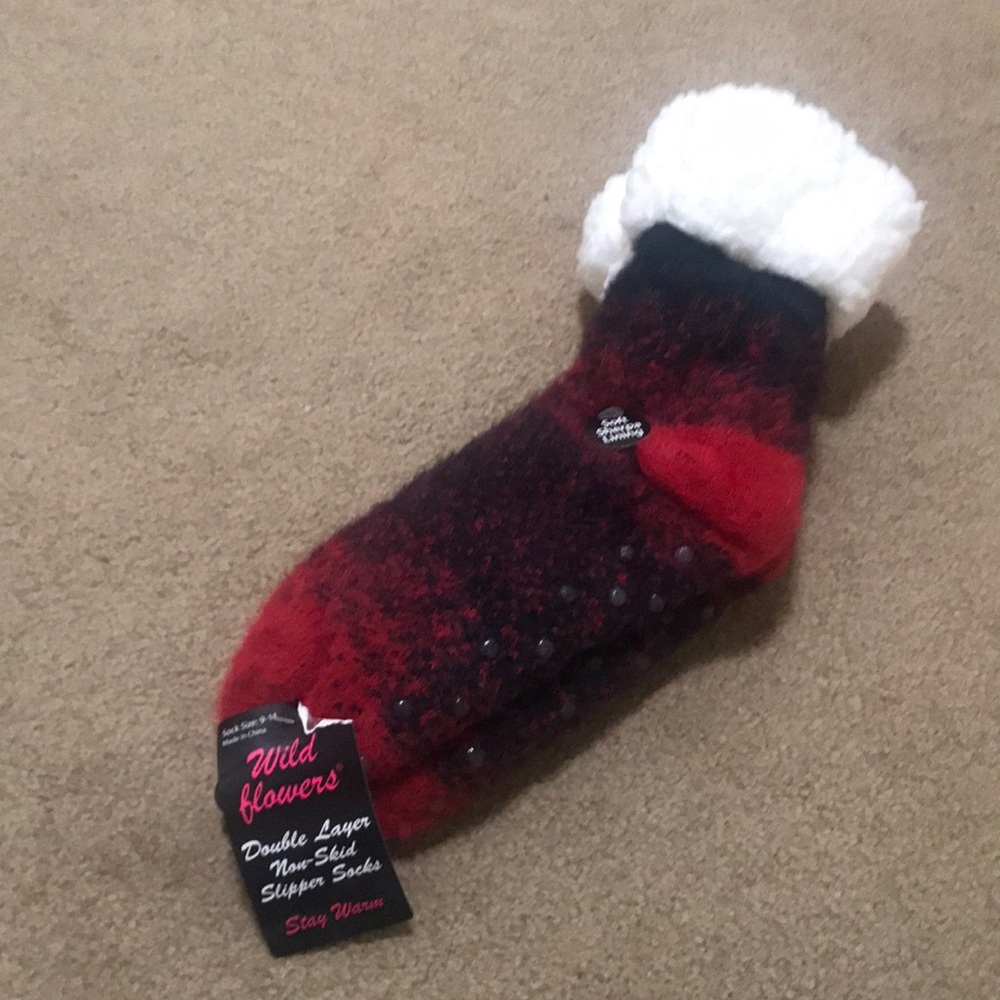 ⚡️FINAL PRICE⚡️ Wild Flowers Double Layer Non-Skid Slippee Socks Size 9-11